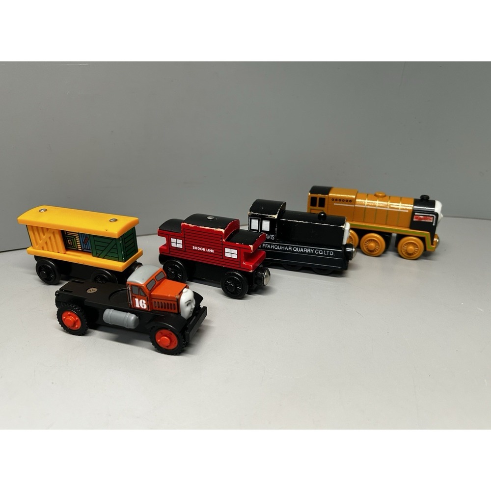Thomas & Friends Wooden Railway Train Engine Murdoch Monty Mavis Box Car Caboose